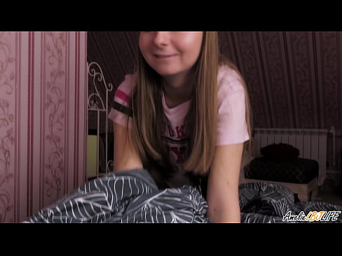 ❤️ Blondie duboko siše svoju drugu prijateljicu i dobiva spermu u usta Porno video u pornografiji bs.xxxdeutschepornos.ru ❌